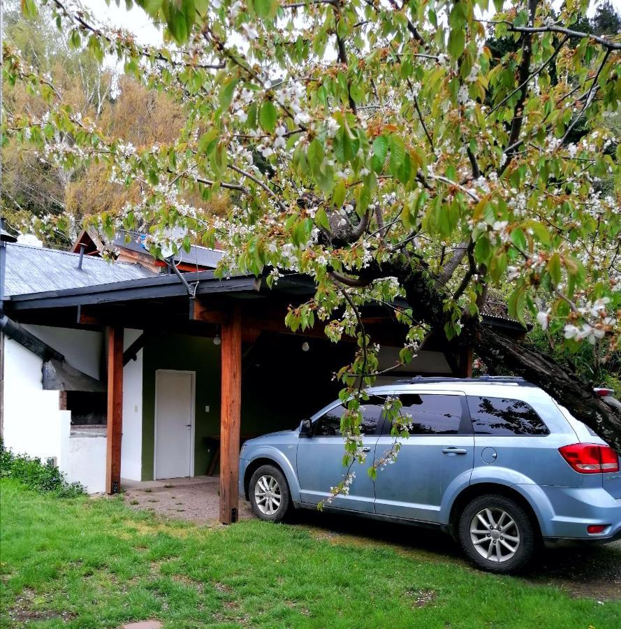 Wesley House Hosteria Boutique San Martín de los Andes Esterno foto