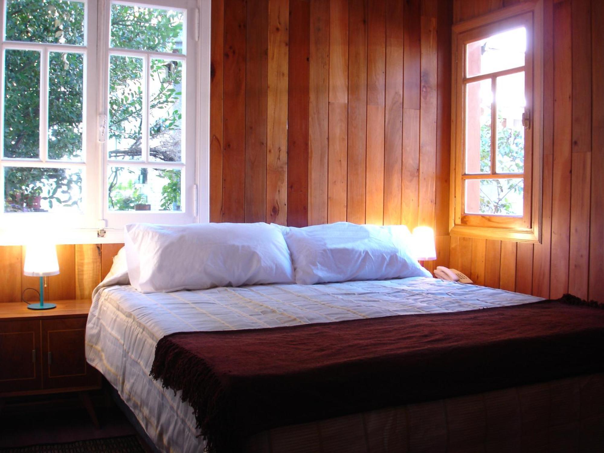 Wesley House Hosteria Boutique San Martín de los Andes Esterno foto