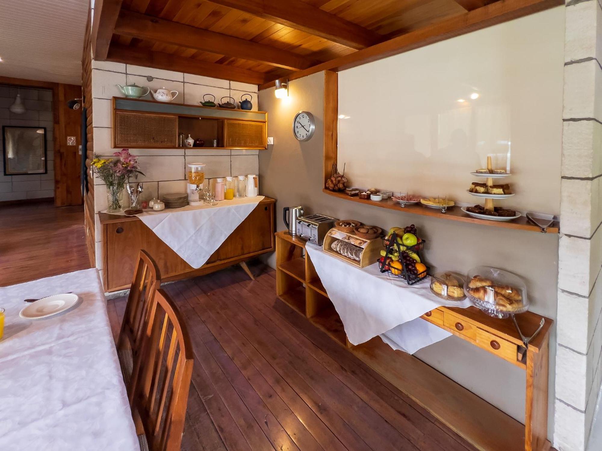 Wesley House Hosteria Boutique San Martín de los Andes Esterno foto