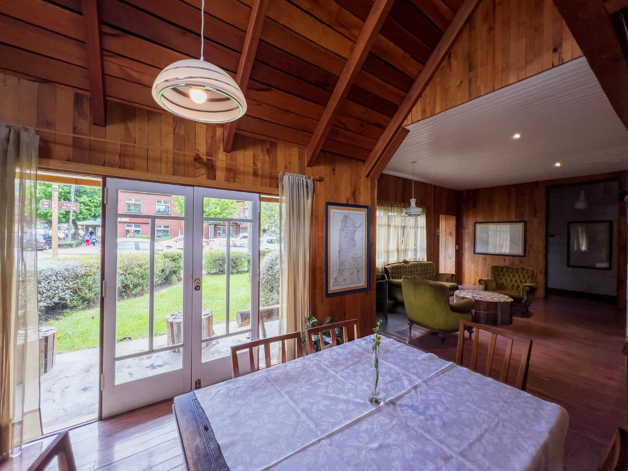 Wesley House Hosteria Boutique San Martín de los Andes Esterno foto
