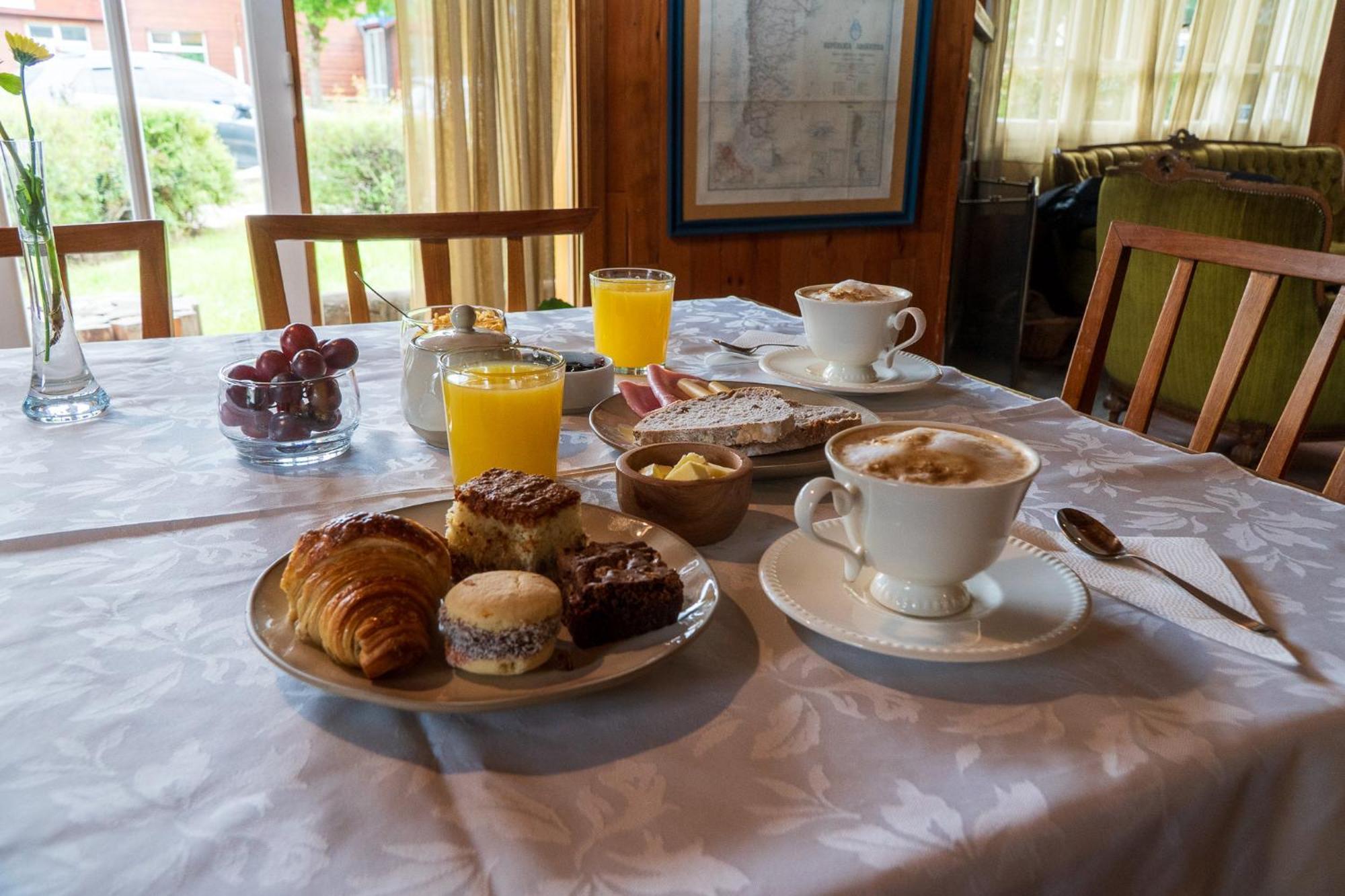 Wesley House Hosteria Boutique San Martín de los Andes Esterno foto
