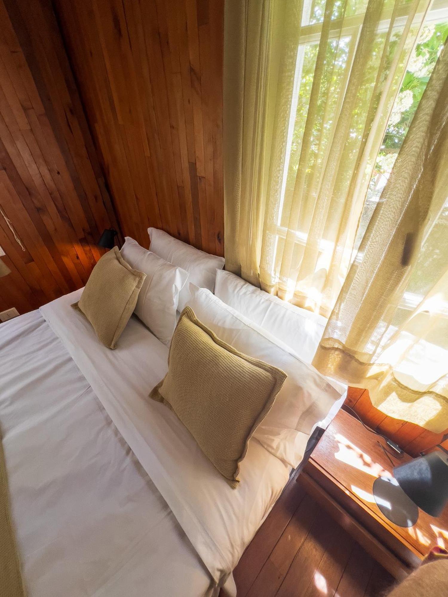 Wesley House Hosteria Boutique San Martín de los Andes Esterno foto