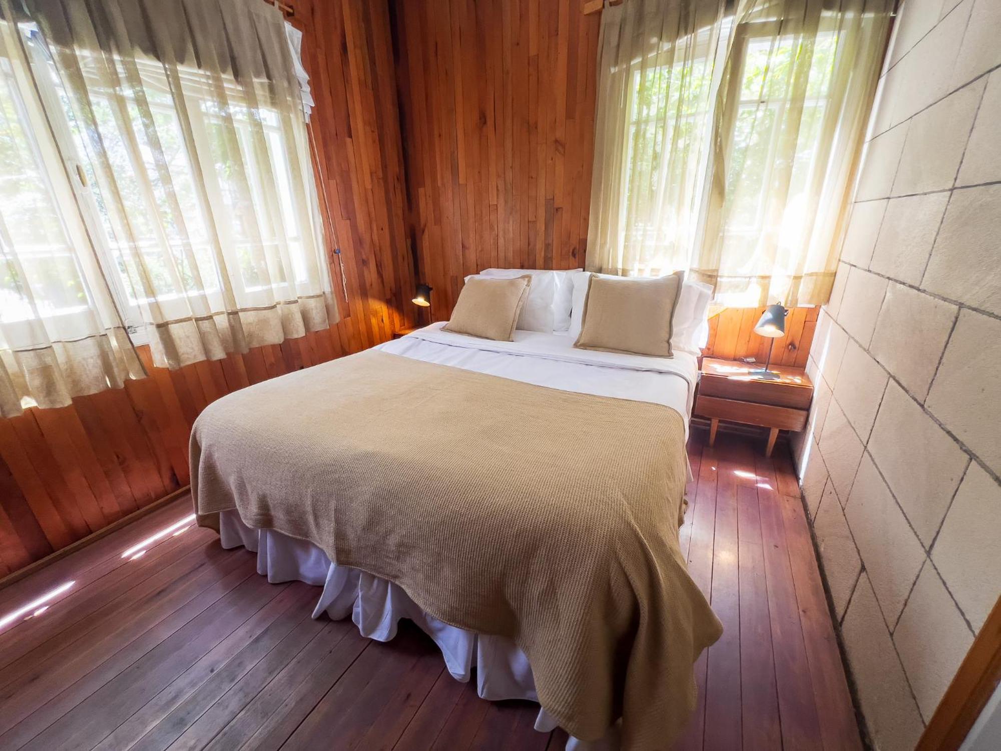 Wesley House Hosteria Boutique San Martín de los Andes Esterno foto